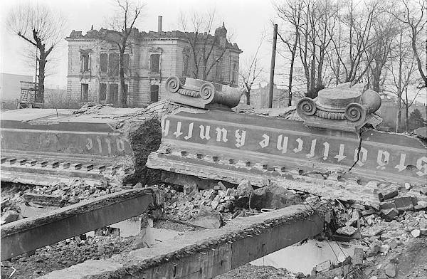 Richard Peter: Dresda 1945