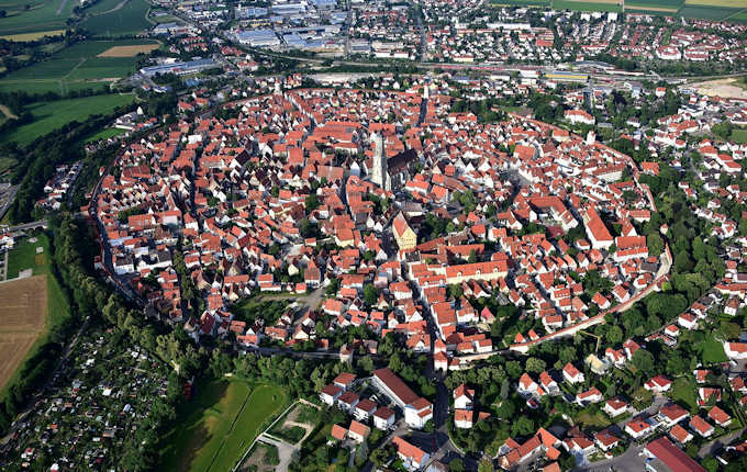 Il centro storico di Nrdlingen