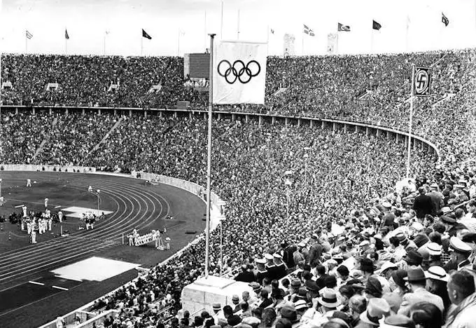 Lo stadio olimpico di Berlino 1936