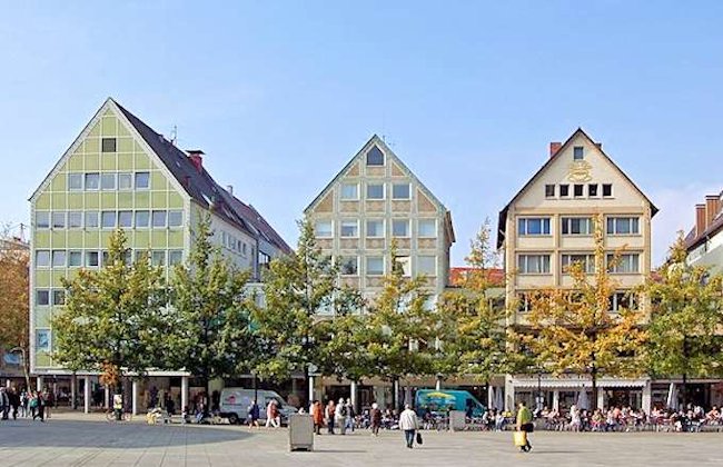 Case nella piazza "Münsterplatz"