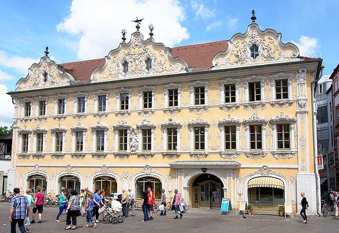 Il palazzo barocco "Falkenhaus" a Wrzburg
