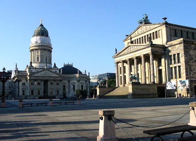 Gendarmenmarkt, Deutscher Dom e Konzerthaus