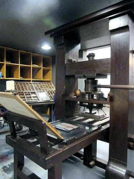 La ricostruzione della pressa con cui Gutenberg stampò la Bibbia