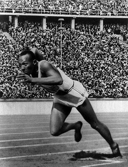 Jesse Owens - 1936