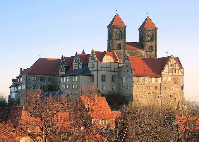 Il castello di Quedlinburg con la chiesa St. Servatii