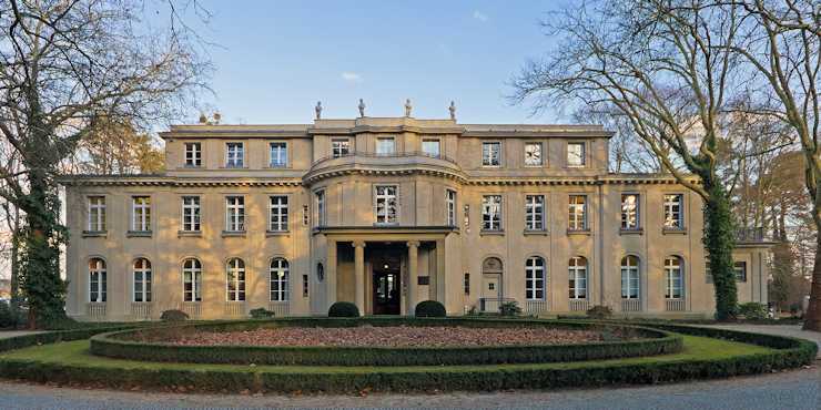 La villa sul lago Wannsee dove si svolse la conferenza