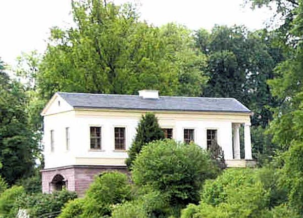La "Rmisches Haus" (casa romana) nel parco dell'Ilm